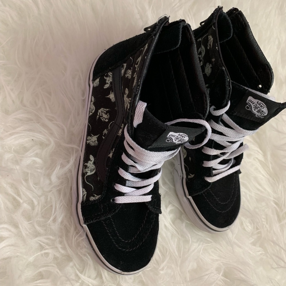 Boys glow in the dark dinosaur Vans. Size 1.5